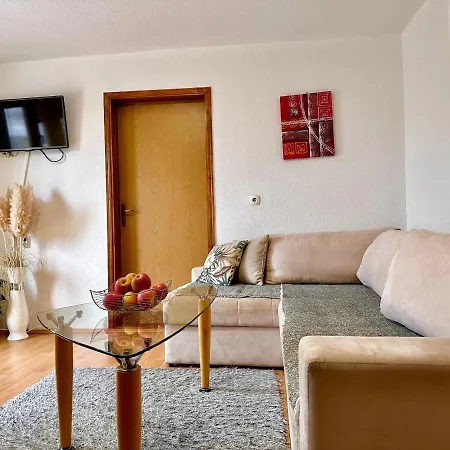 Bloom House Apartment